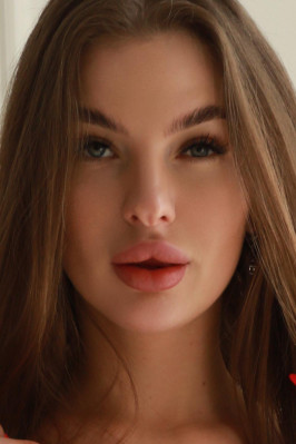 Julia Candy